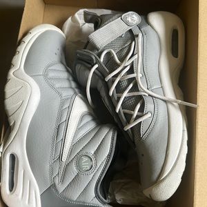 NIKE AIR SHAKE NDESTRUKY (GS size)